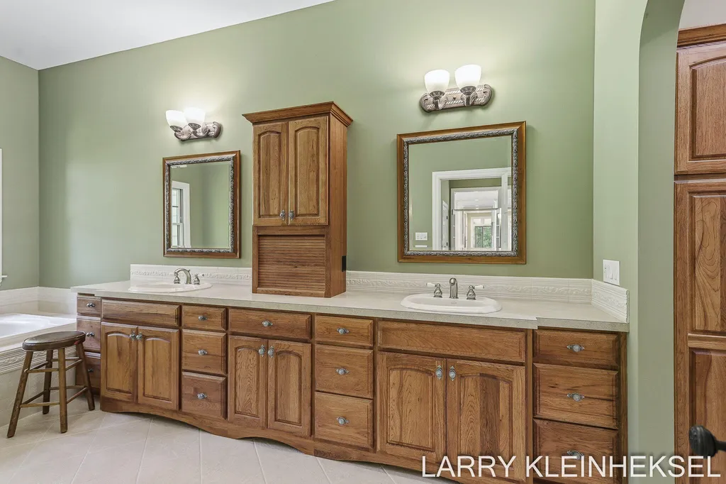 5645 N Lakeshore Drive Port Sheldon Township MI 49424