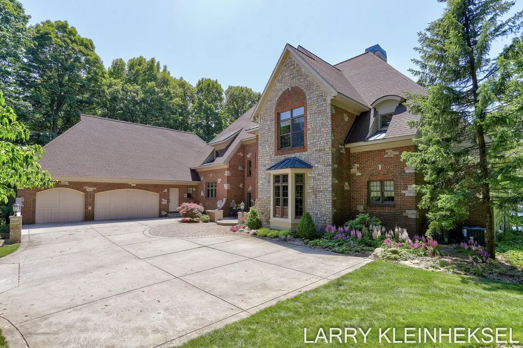 5645 N Lakeshore Drive Port Sheldon Township MI 49424