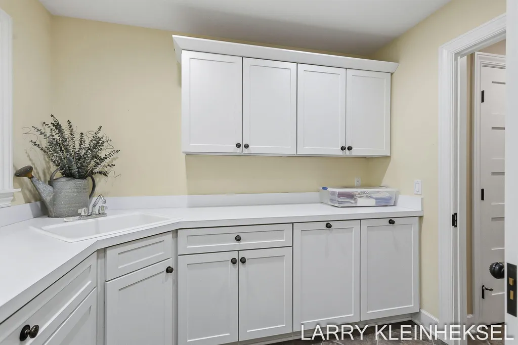5645 N Lakeshore Drive Port Sheldon Township MI 49424