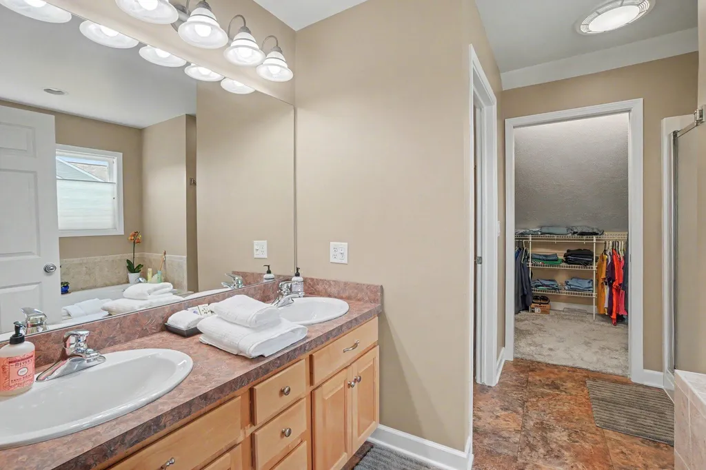 1433 Hillridge Way Holland Charter Township MI 49464