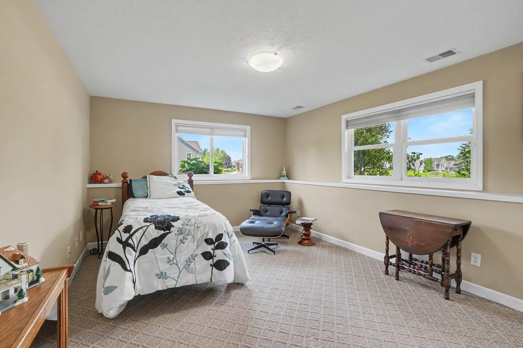 1433 Hillridge Way Holland Charter Township MI 49464