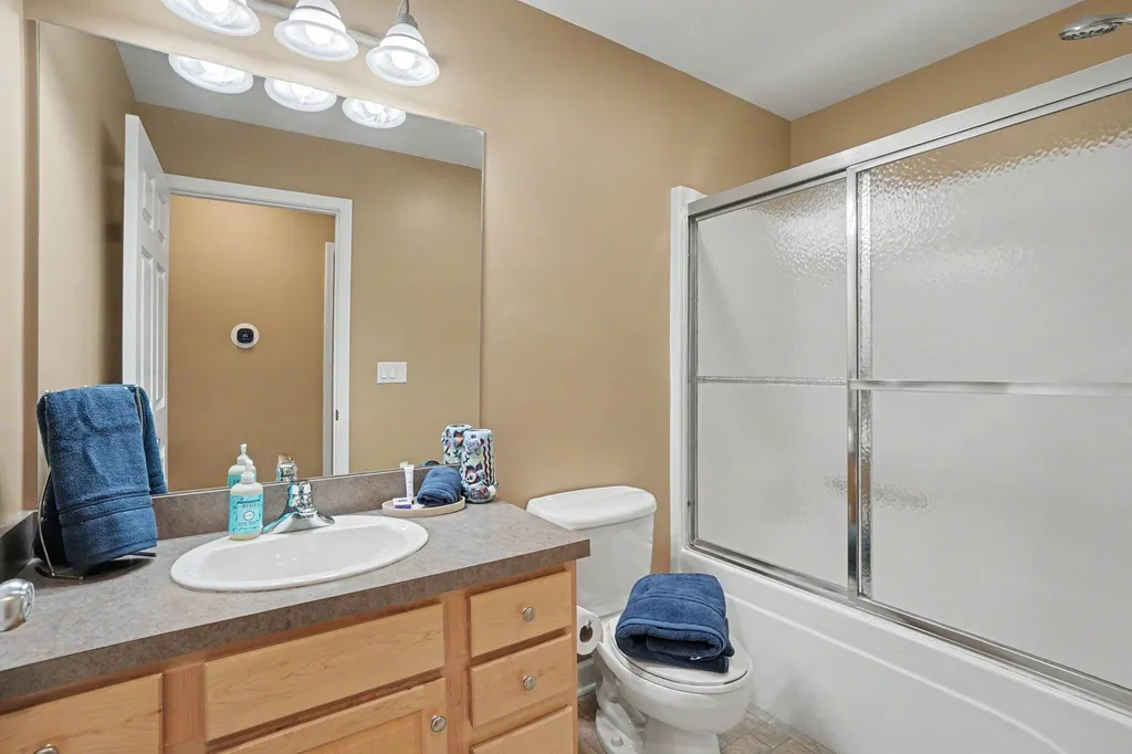 1433 Hillridge Way Holland Charter Township MI 49464
