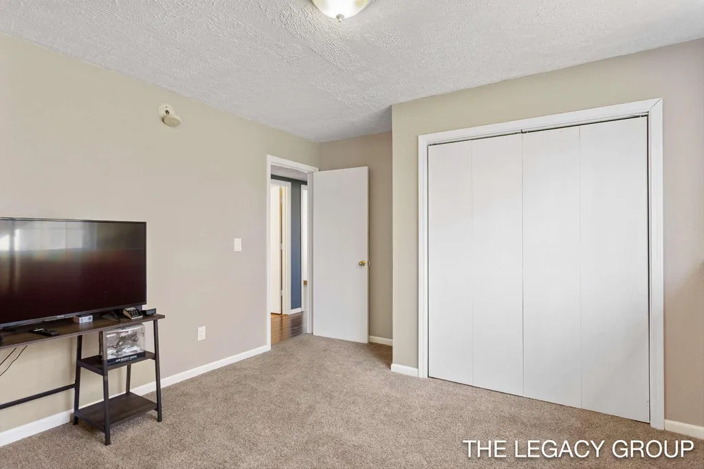 651 S 160th Avenue Park Township MI 49423