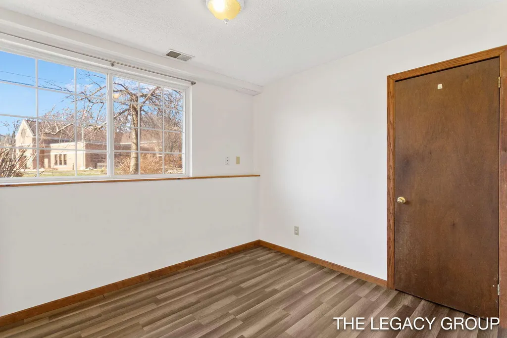 651 S 160th Avenue Park Township MI 49423