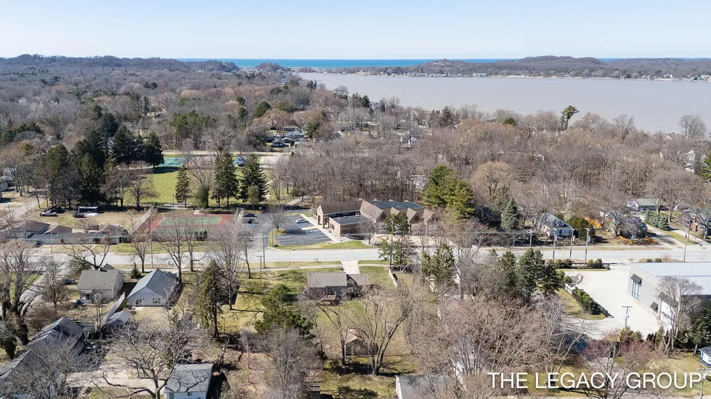 651 S 160th Avenue Park Township MI 49423