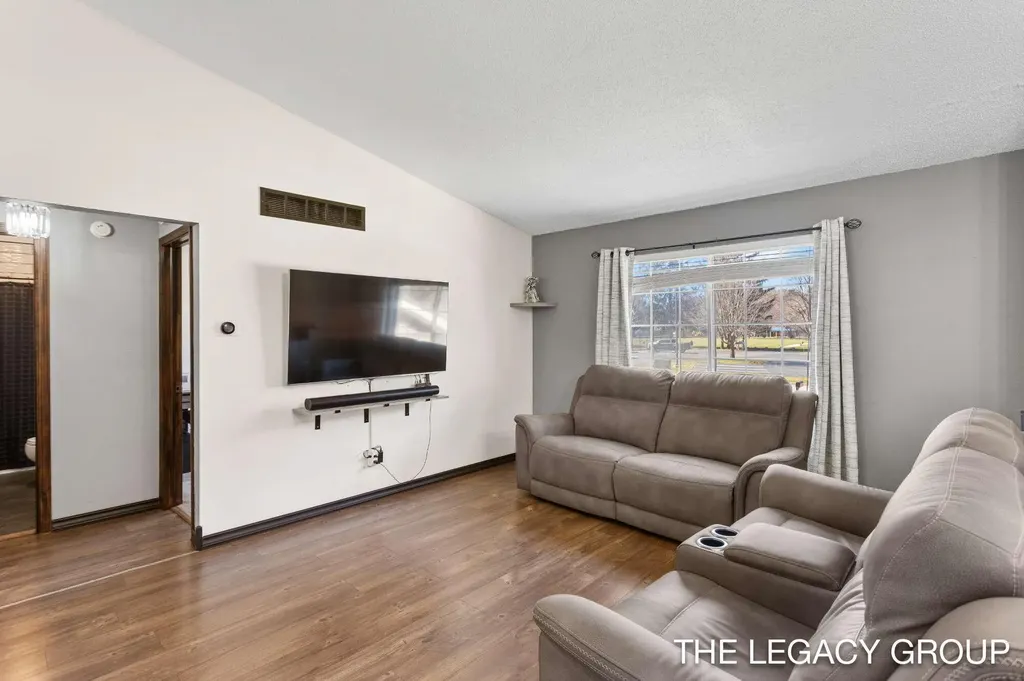 651 S 160th Avenue Park Township MI 49423