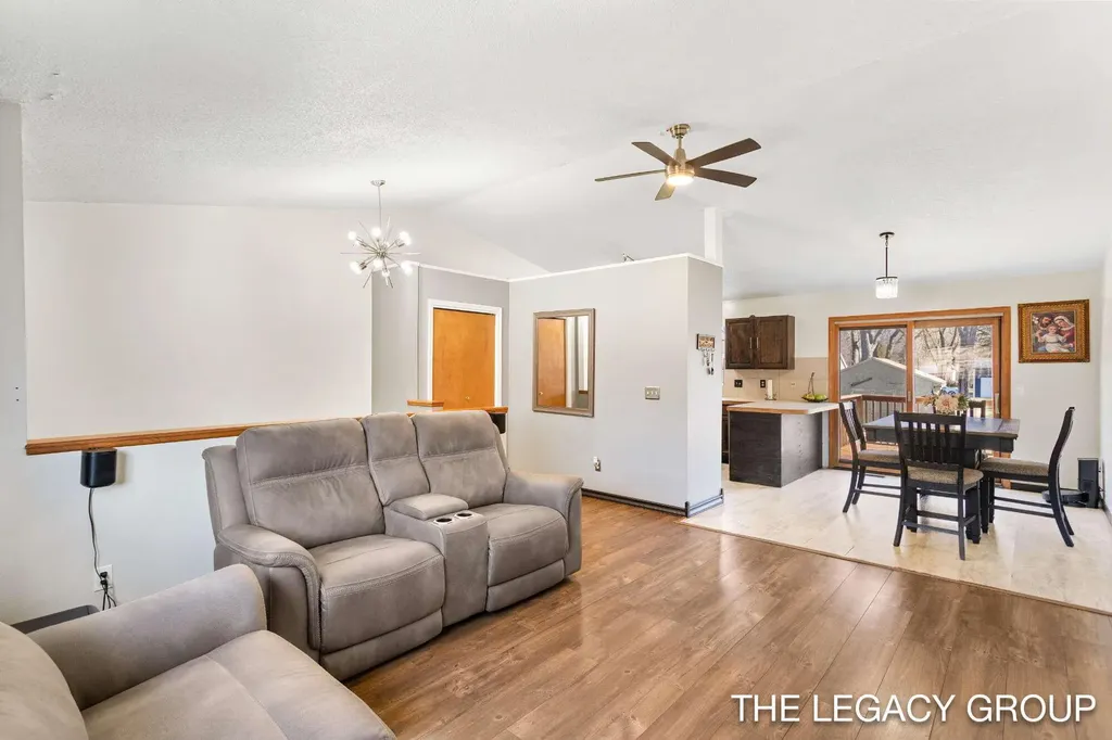 651 S 160th Avenue Park Township MI 49423