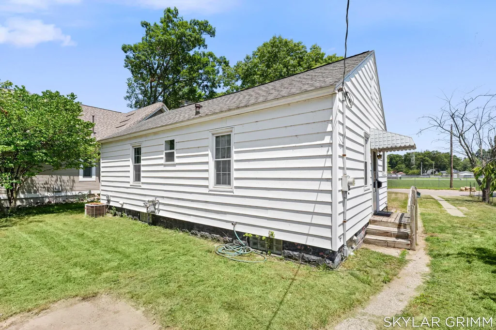 701 Fowler Street North Muskegon City MI 49445