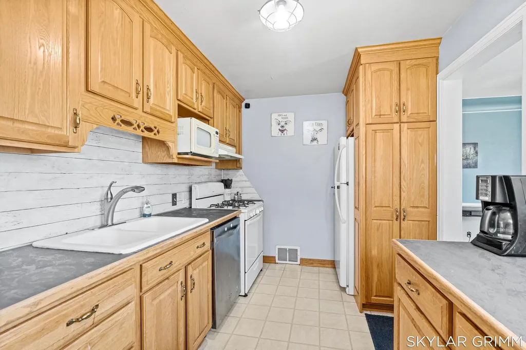 701 Fowler Street North Muskegon City MI 49445