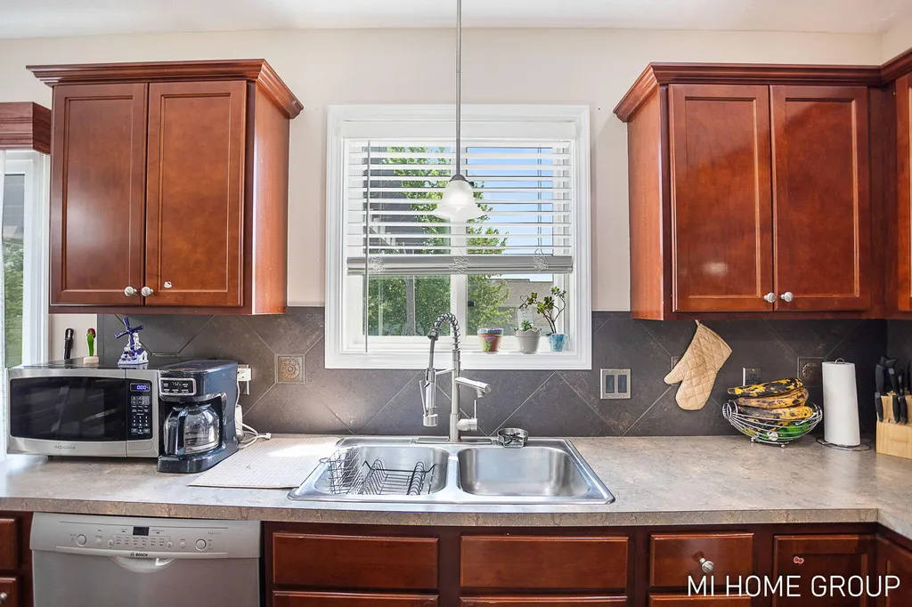 3538 Snip Drive Holland Charter Township MI 49424