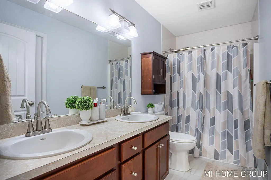 3538 Snip Drive Holland Charter Township MI 49424