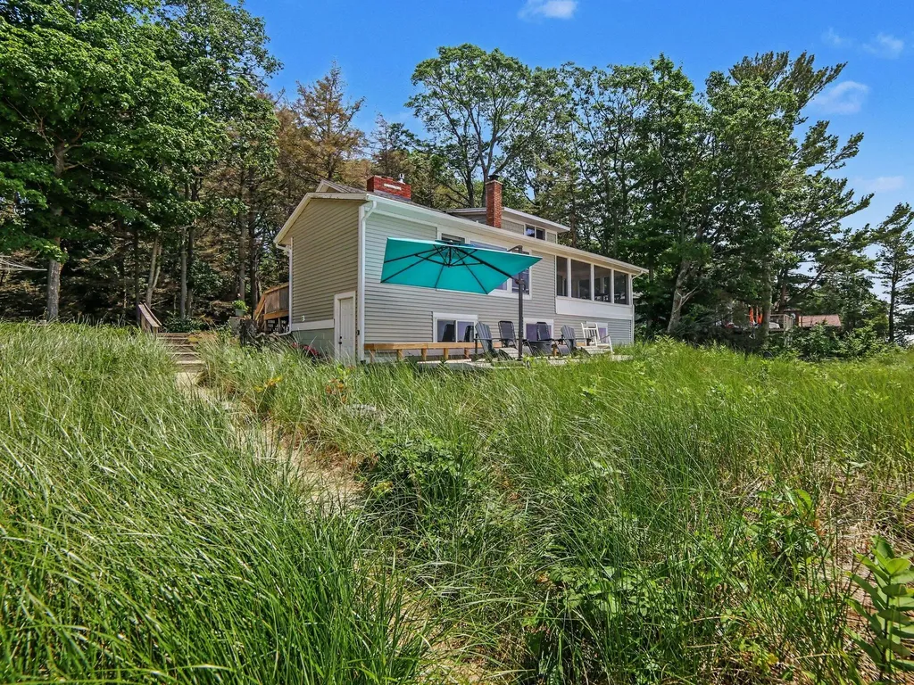 11775 S Valley Road White River Township MI 49437
