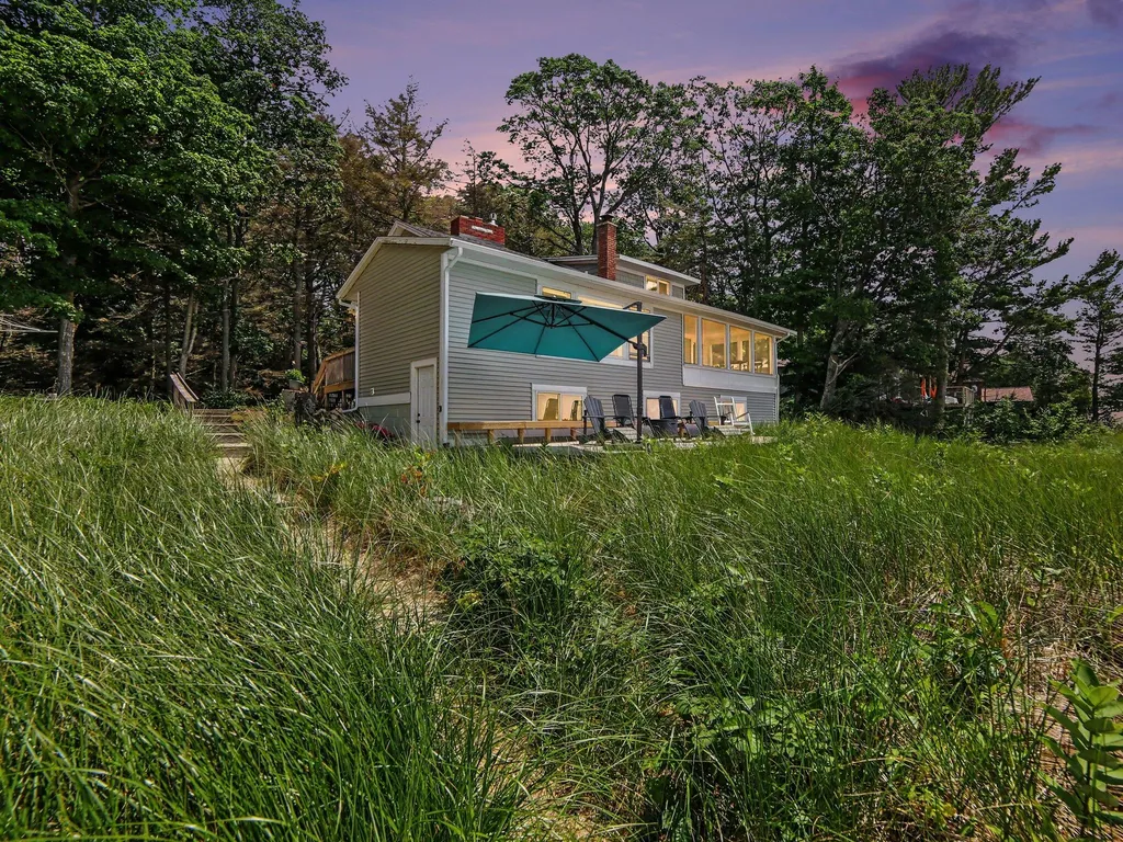 11775 S Valley Road White River Township MI 49437
