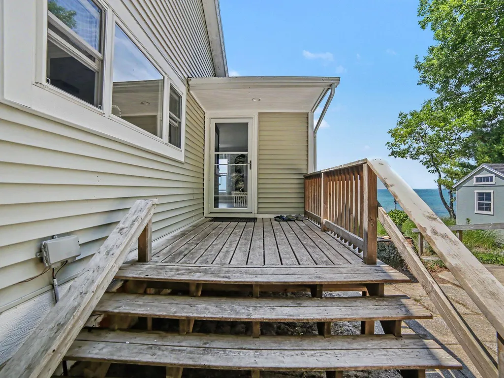 11775 S Valley Road White River Township MI 49437