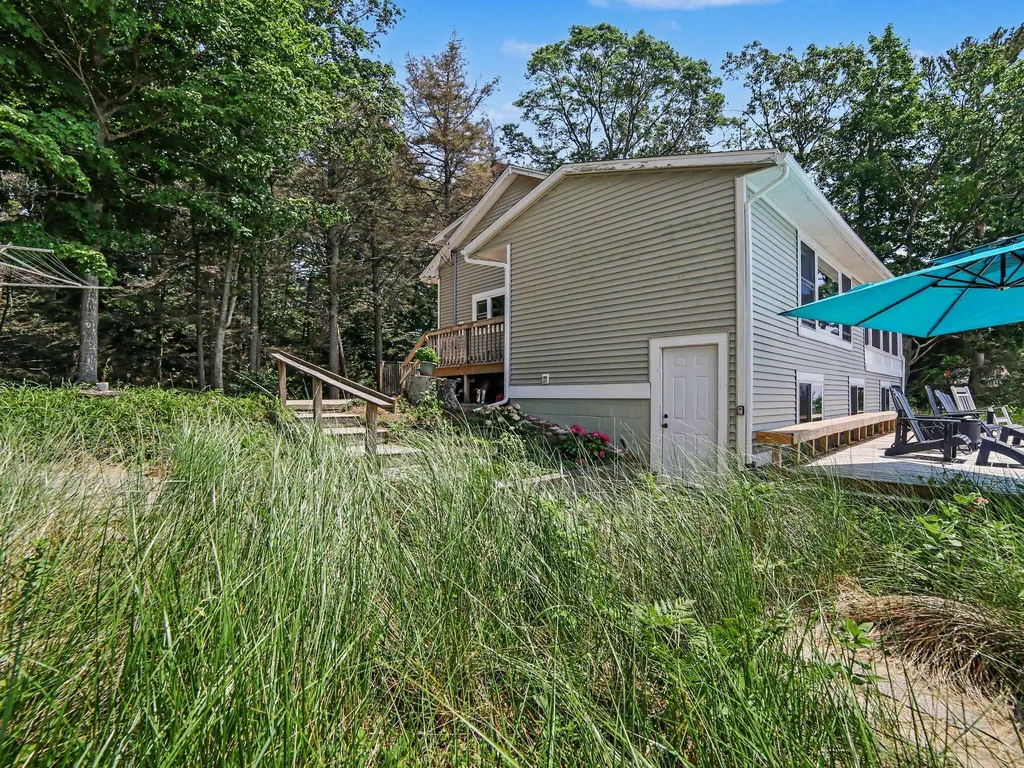 11775 S Valley Road White River Township MI 49437