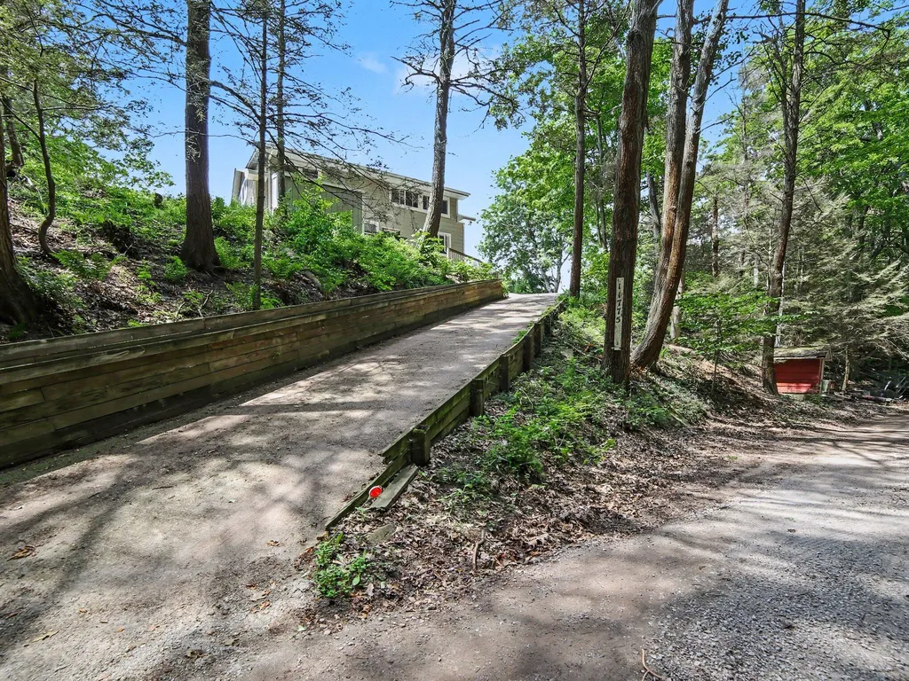 11775 S Valley Road White River Township MI 49437