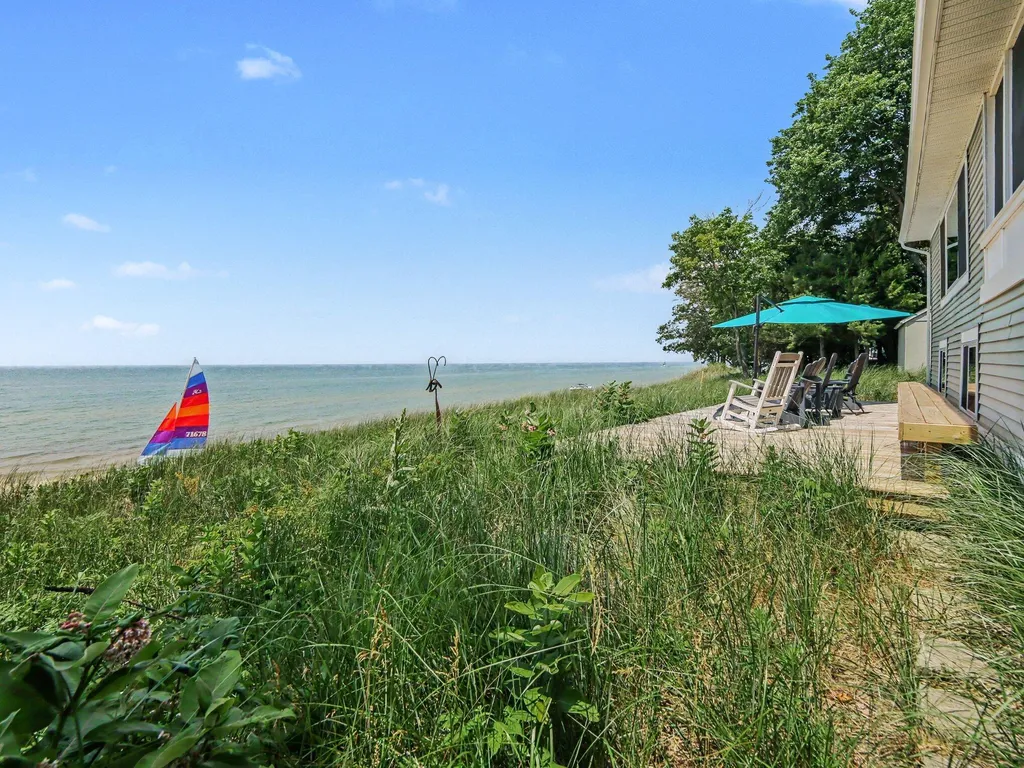 11775 S Valley Road White River Township MI 49437
