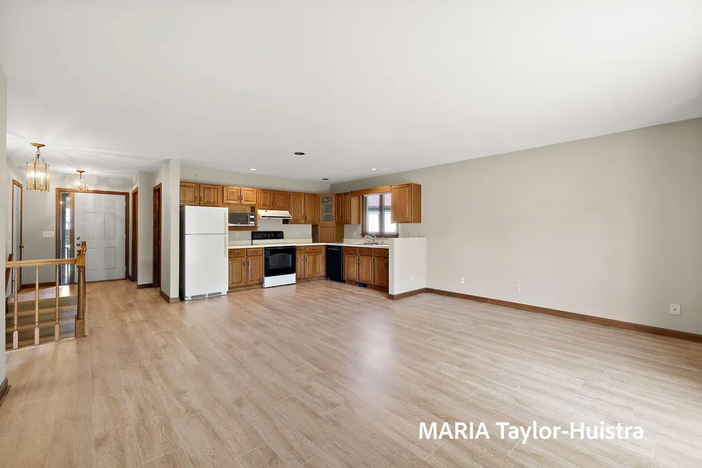 17515 Meadow Wood Road Ferrysburg City MI 49456