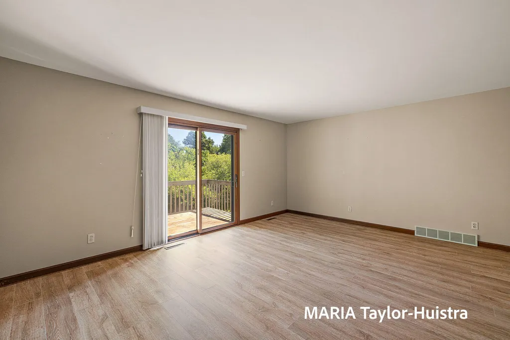 17515 Meadow Wood Road Ferrysburg City MI 49456