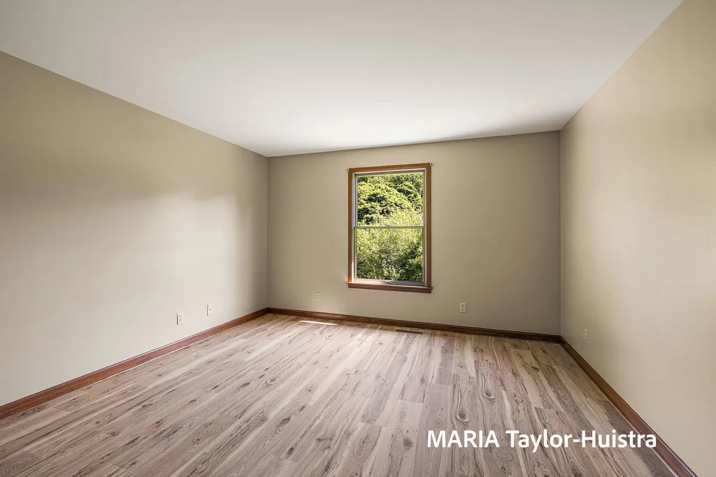 17515 Meadow Wood Road Ferrysburg City MI 49456