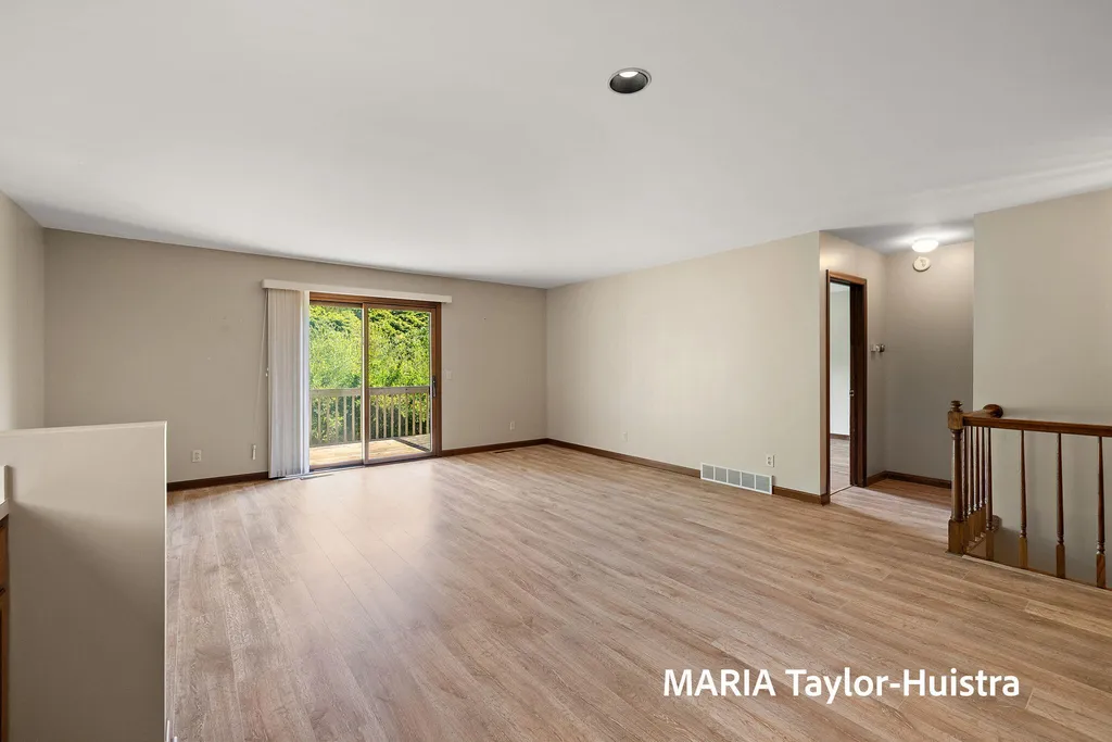 17515 Meadow Wood Road Ferrysburg City MI 49456