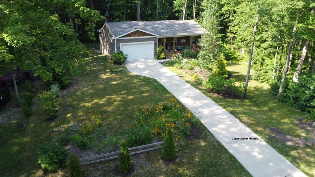 14721 Lori Lane Spring Lake Township MI 49456