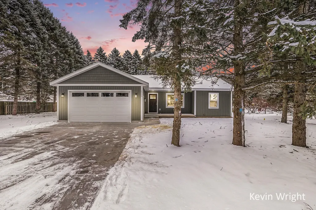 877 Amity Avenue Muskegon City MI 49442