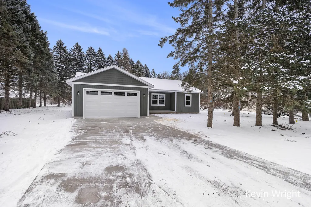 877 Amity Avenue Muskegon City MI 49442