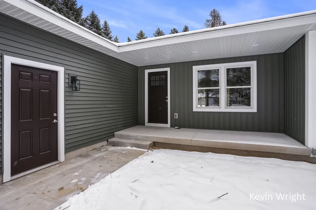 877 Amity Avenue Muskegon City MI 49442
