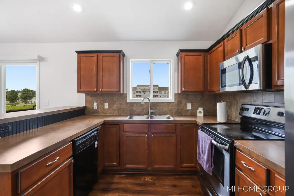 3729 Hickoryrow Court Holland Charter Township MI 49424
