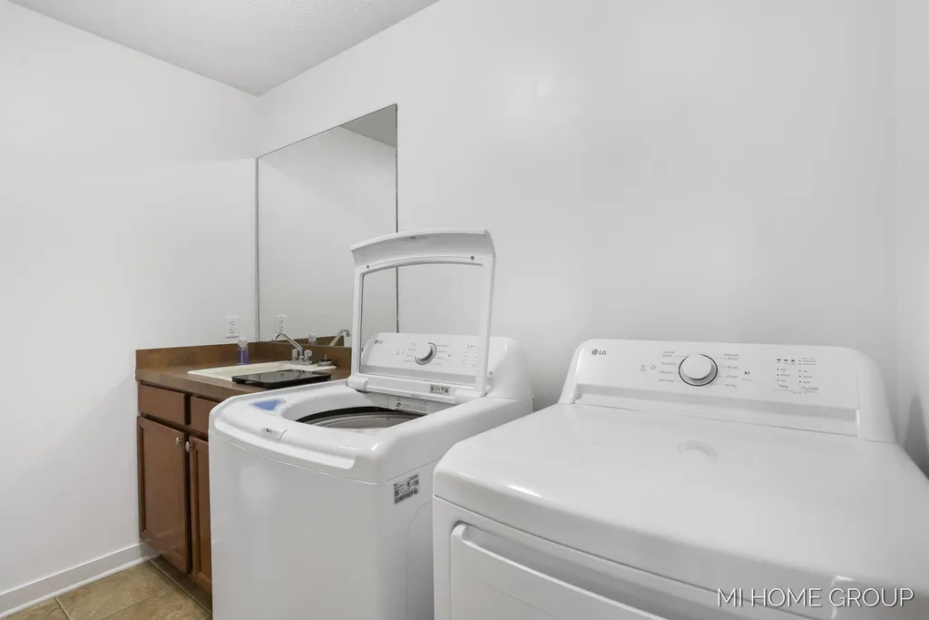 3729 Hickoryrow Court Holland Charter Township MI 49424