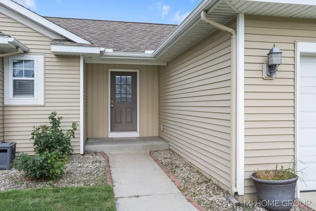 3729 Hickoryrow Court Holland Charter Township MI 49424