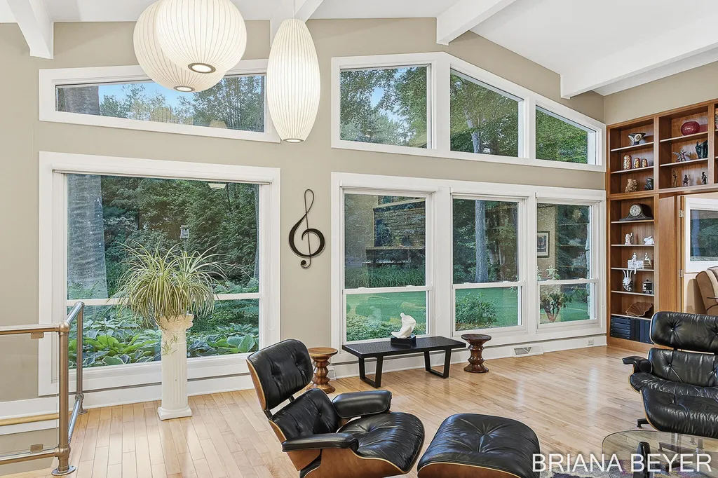 15353 Timber Ridge Lane Park Township MI 49424
