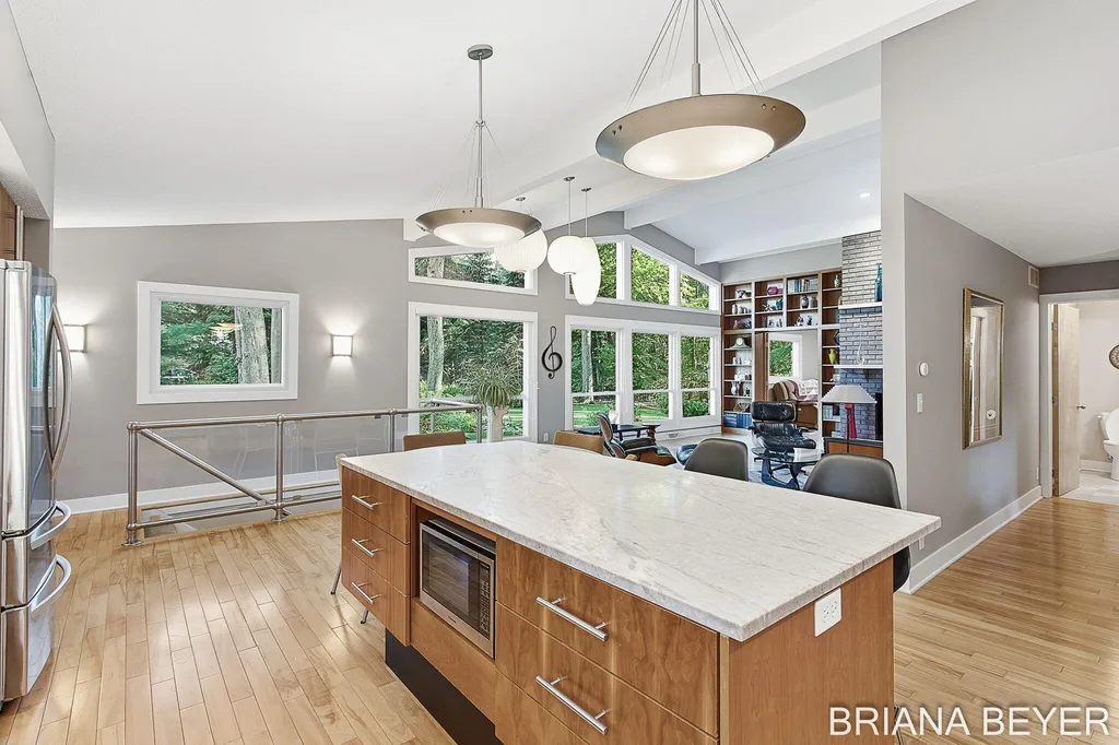15353 Timber Ridge Lane Park Township MI 49424