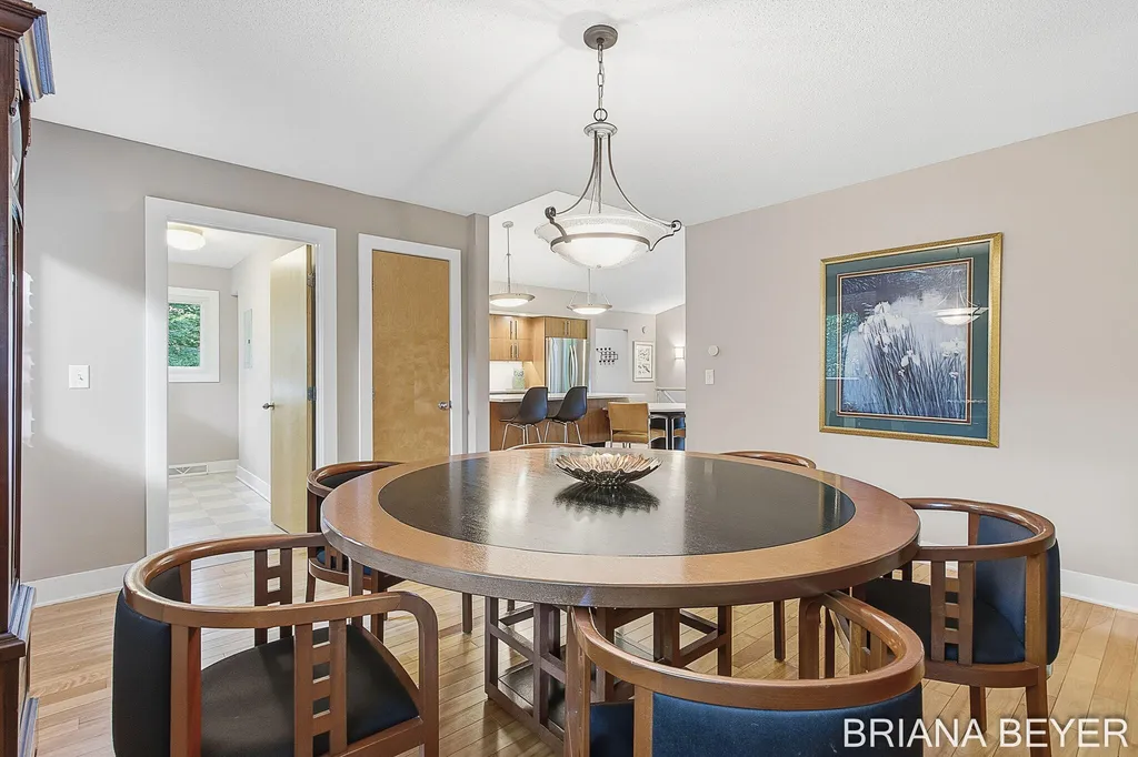 15353 Timber Ridge Lane Park Township MI 49424