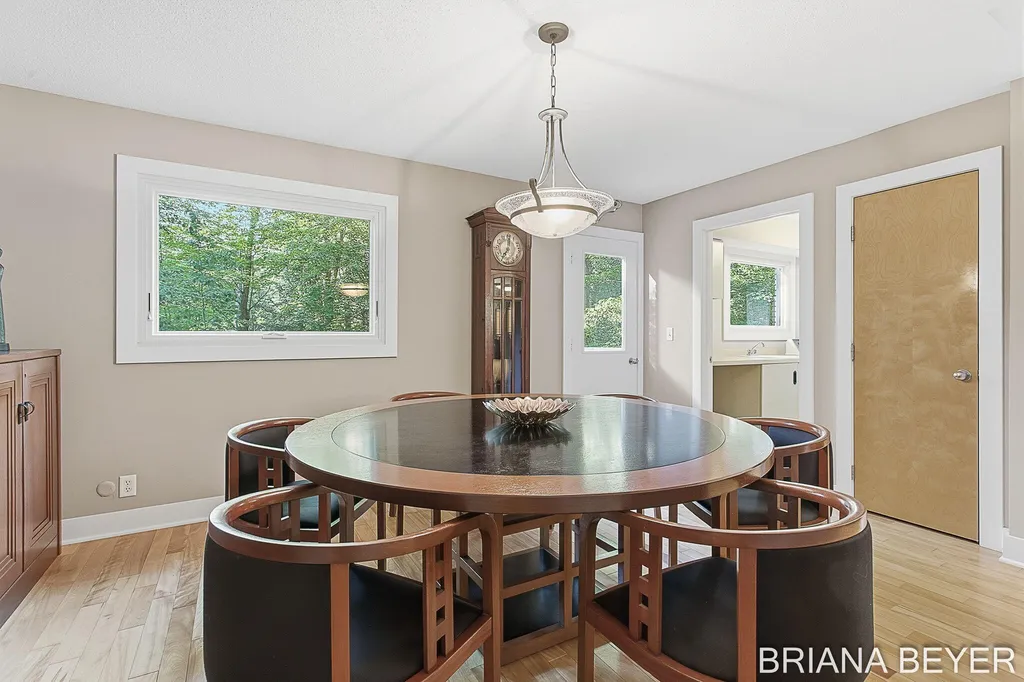15353 Timber Ridge Lane Park Township MI 49424