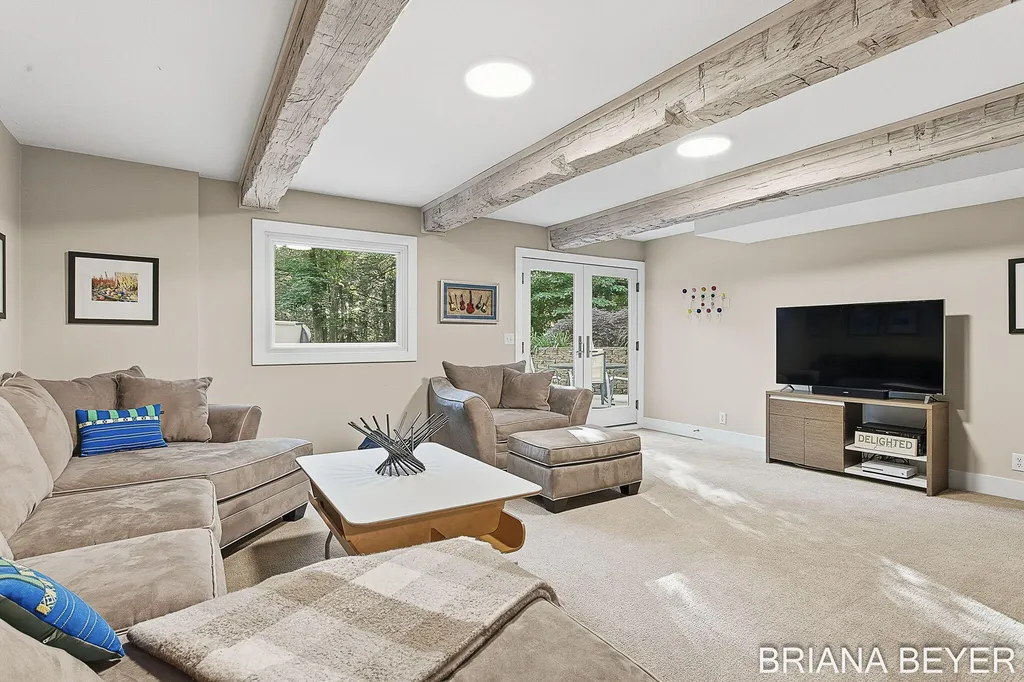 15353 Timber Ridge Lane Park Township MI 49424