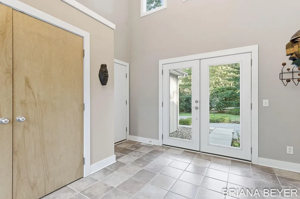15353 Timber Ridge Lane Park Township MI 49424