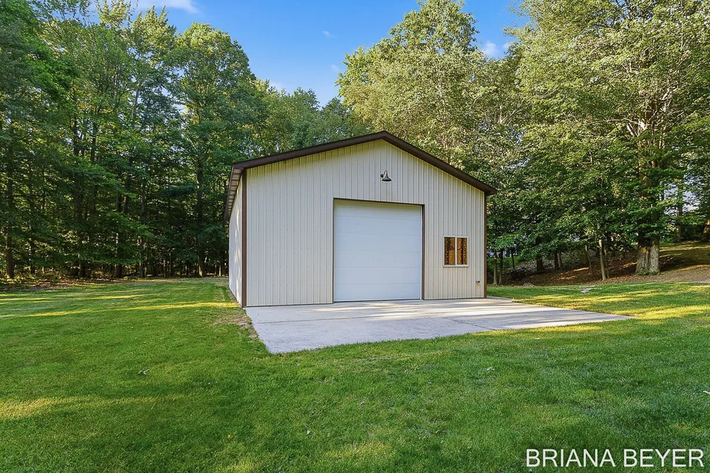 15353 Timber Ridge Lane Park Township MI 49424