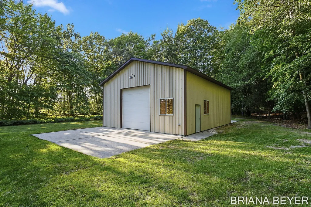 15353 Timber Ridge Lane Park Township MI 49424