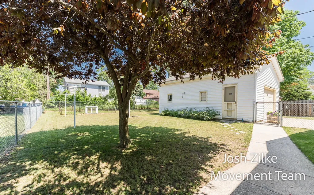 1215 Columbus Avenue Grand Haven City MI 49417