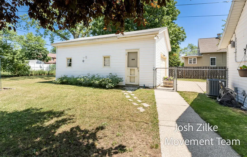 1215 Columbus Avenue Grand Haven City MI 49417