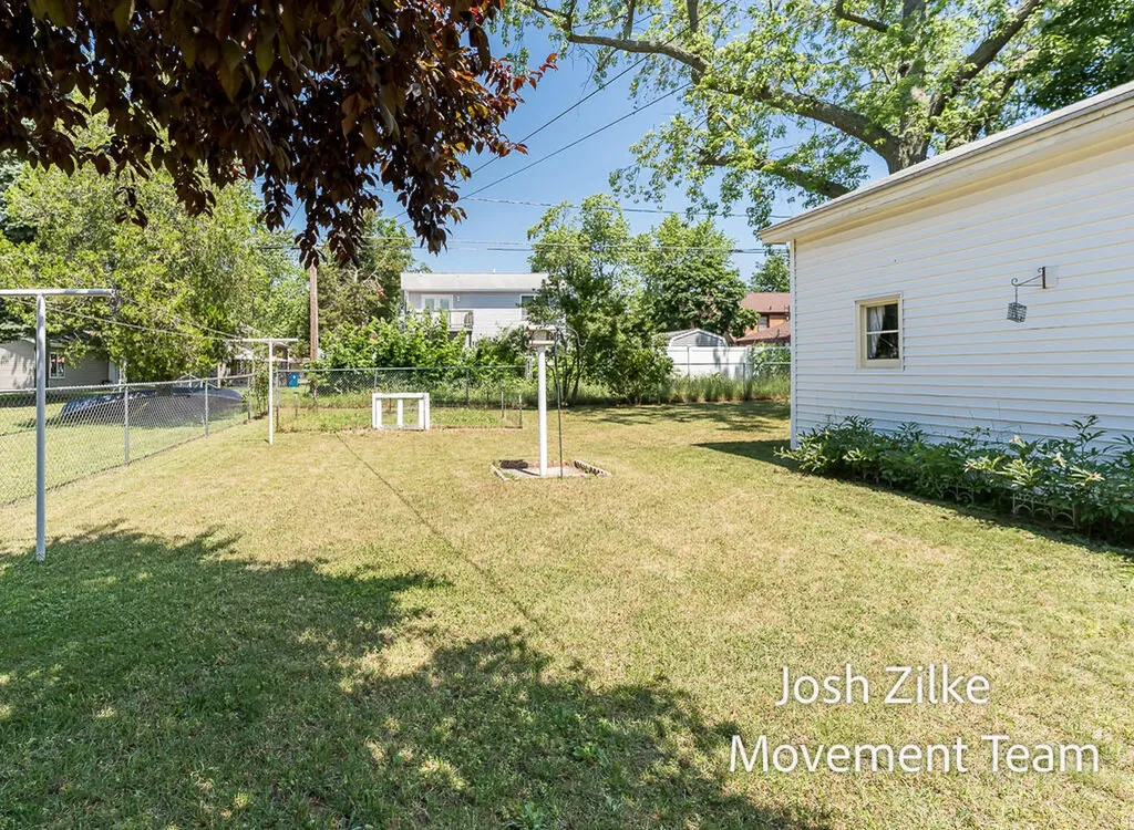 1215 Columbus Avenue Grand Haven City MI 49417