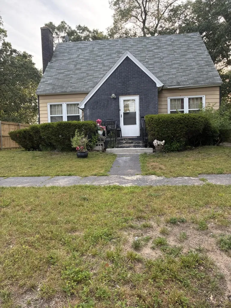 2429 Maffett Street Muskegon Heights City MI 49444