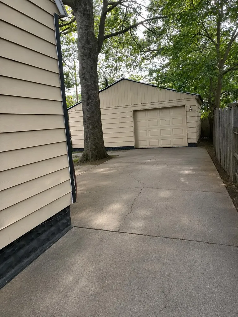 2429 Maffett Street Muskegon Heights City MI 49444