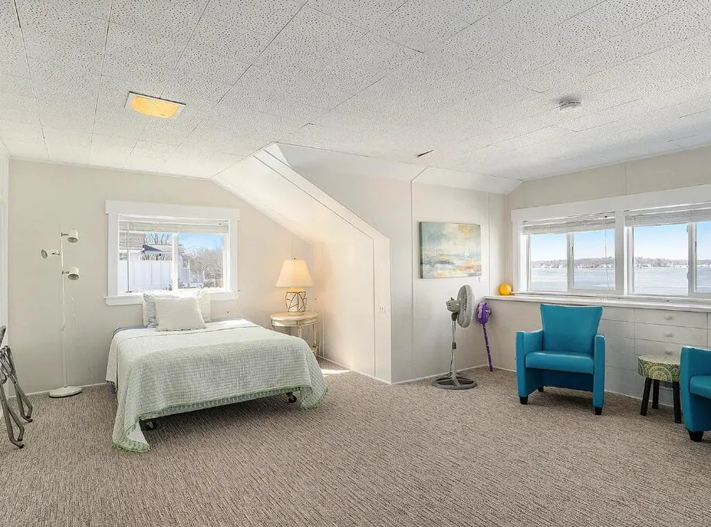 400 Lakeview Court Spring Lake Village MI 49456