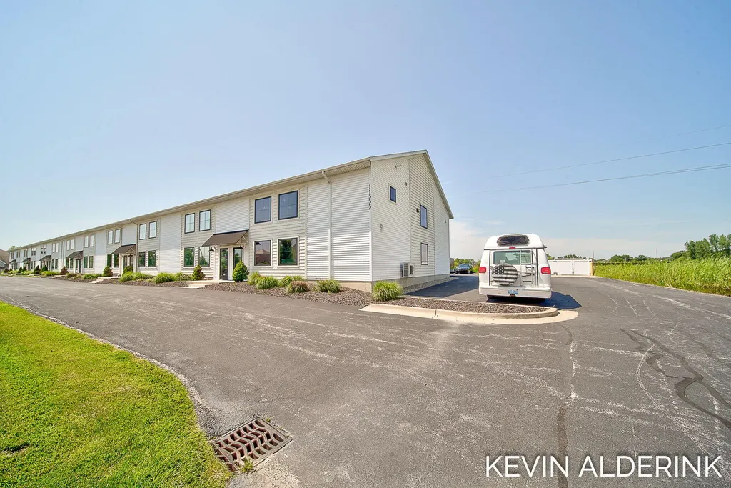 11555 Crossings Court Holland Charter Township MI 49424