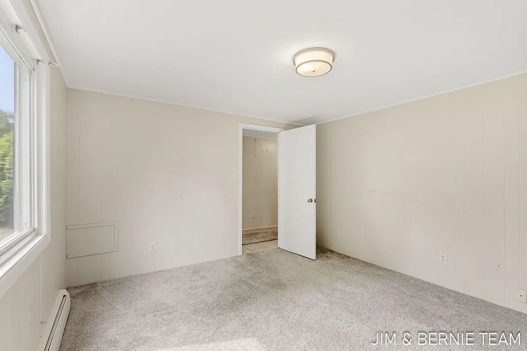 2238 Edgewood Avenue SE Grand Rapids City MI 49546