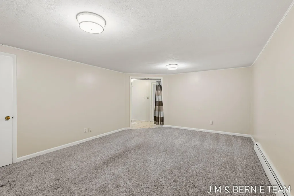2238 Edgewood Avenue SE Grand Rapids City MI 49546