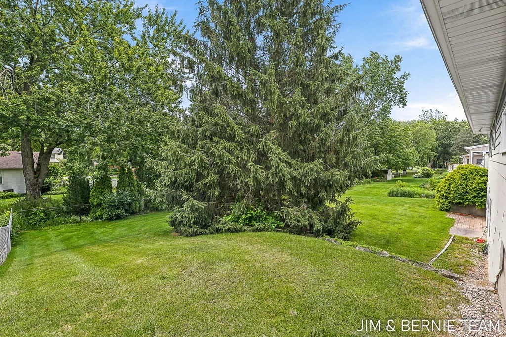 2238 Edgewood Avenue SE Grand Rapids City MI 49546